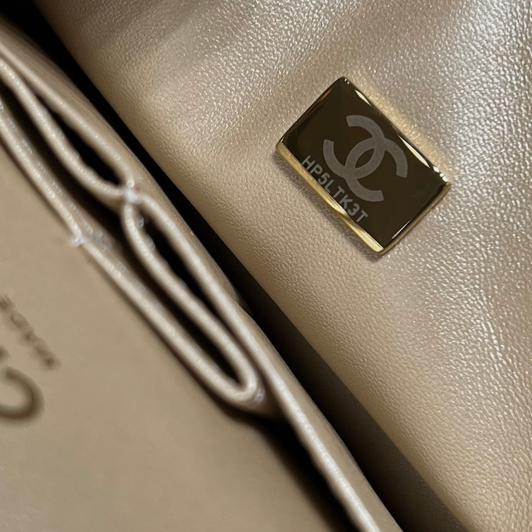 CH SMALL CLASSIC HANDBAG 23 Small Grained Calfskin Champagne Gold