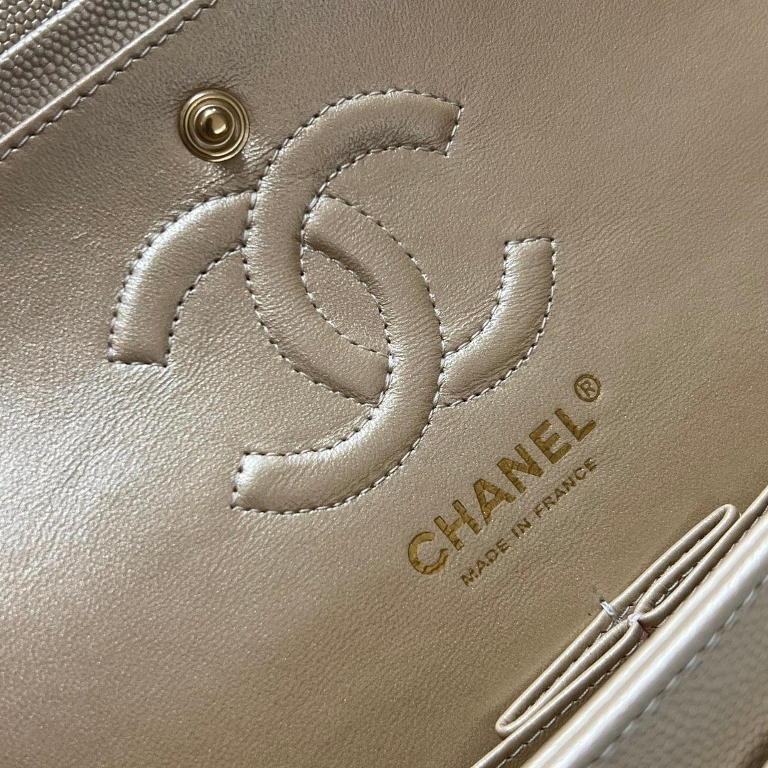 CH SMALL CLASSIC HANDBAG 23 Small Grained Calfskin Champagne Gold