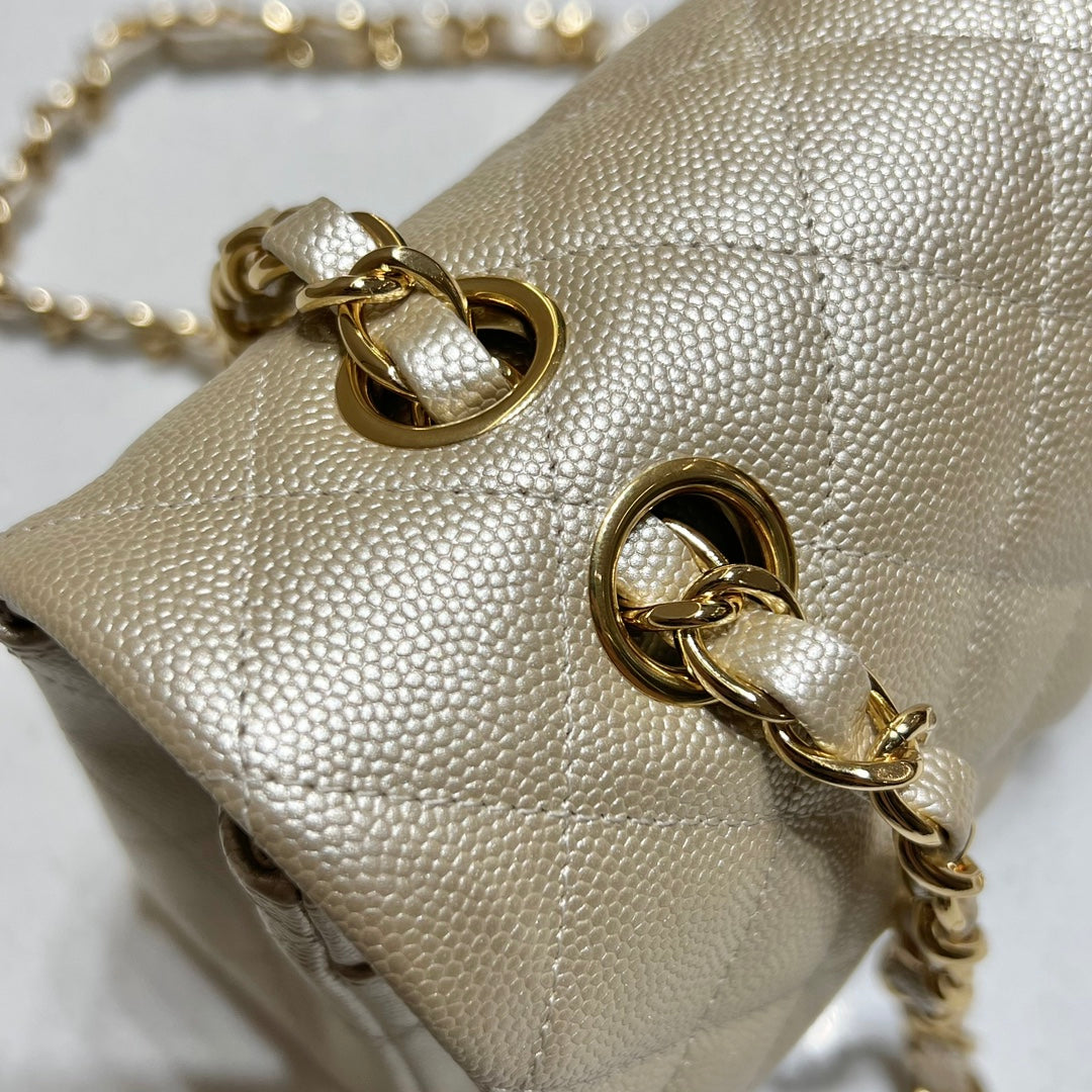 CH SMALL CLASSIC HANDBAG 23 Small Grained Calfskin Champagne Gold