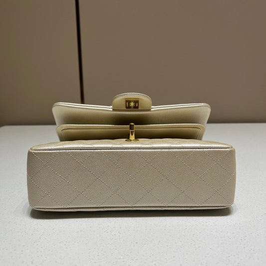 CH SMALL CLASSIC HANDBAG 23 Small Grained Calfskin Champagne Gold