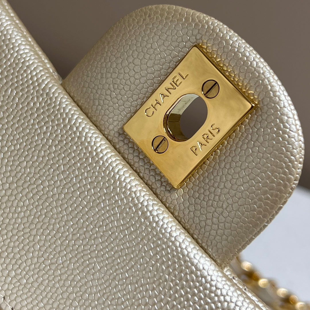 CH SMALL CLASSIC HANDBAG 23 Small Grained Calfskin Champagne Gold