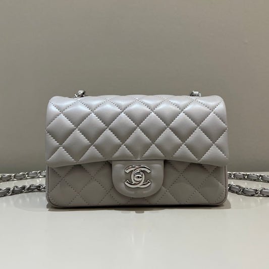 CH MINI CLASSIC HANDBAG 20 Lambskin Dove Gray