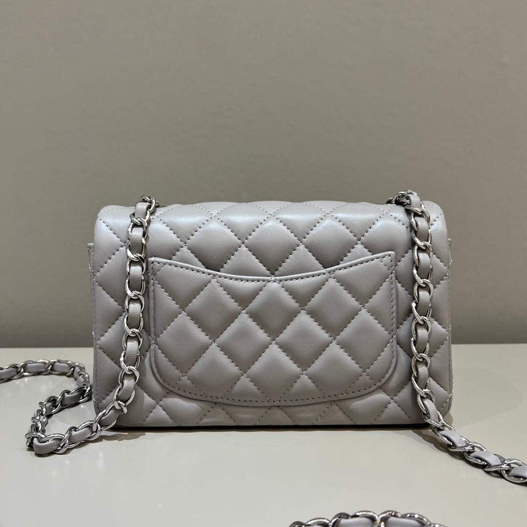 CH MINI CLASSIC HANDBAG 20 Lambskin Dove Gray