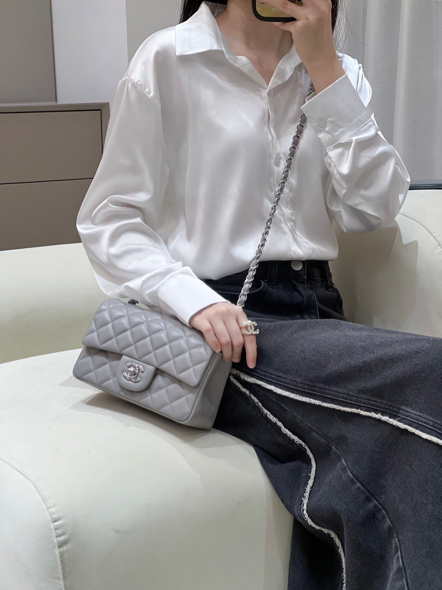 CH MINI CLASSIC HANDBAG 20 Lambskin Dove Gray