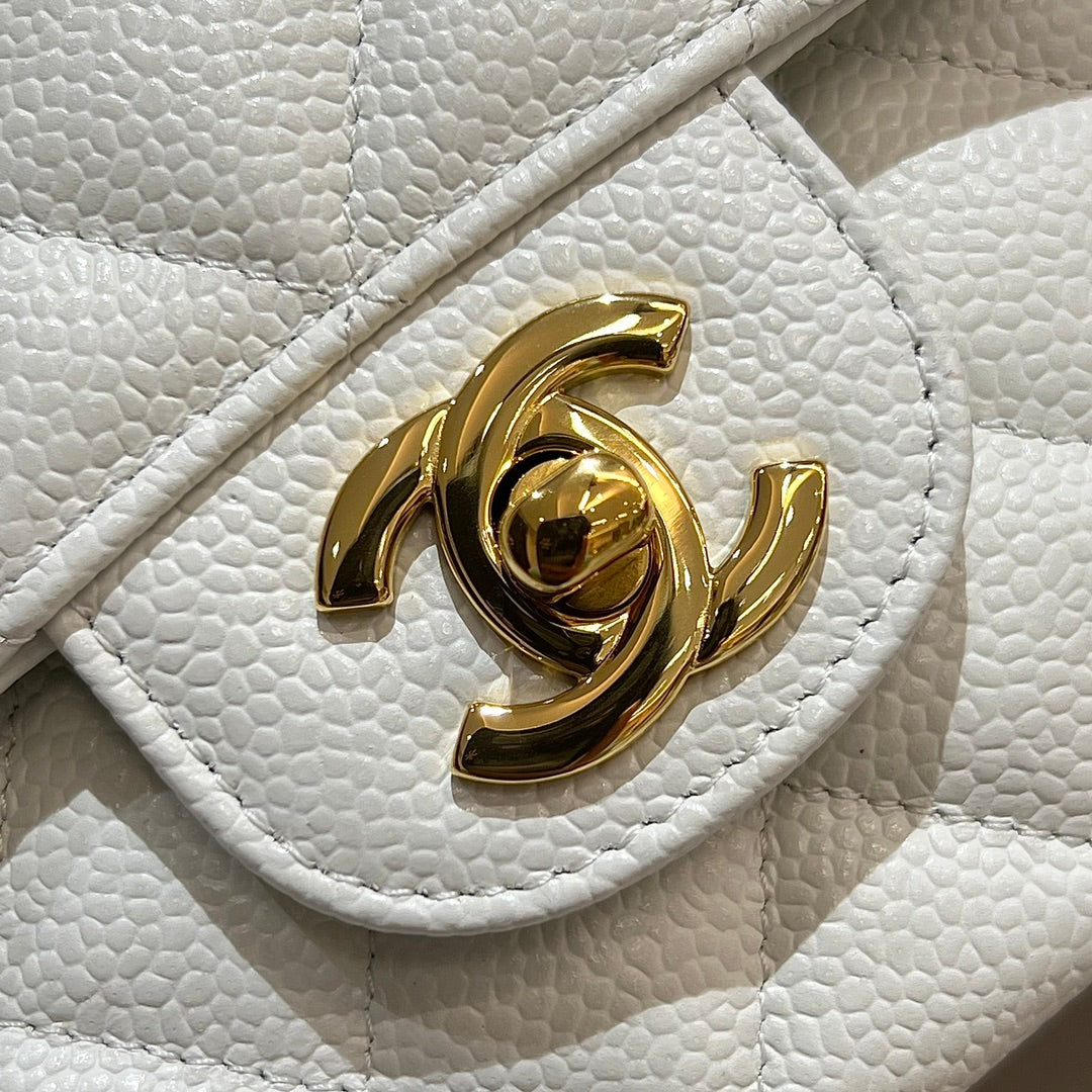 CH CLASSIC 11.12 HANDBAG 25.5 Grained Calfskin White