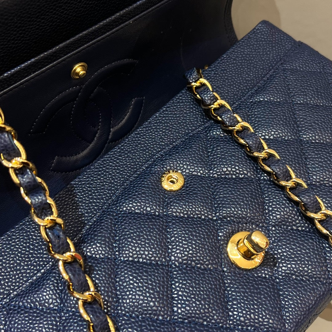CH  CLASSIC 11.12 HANDBAG 25.5 Grained Calfskin Navy Blue