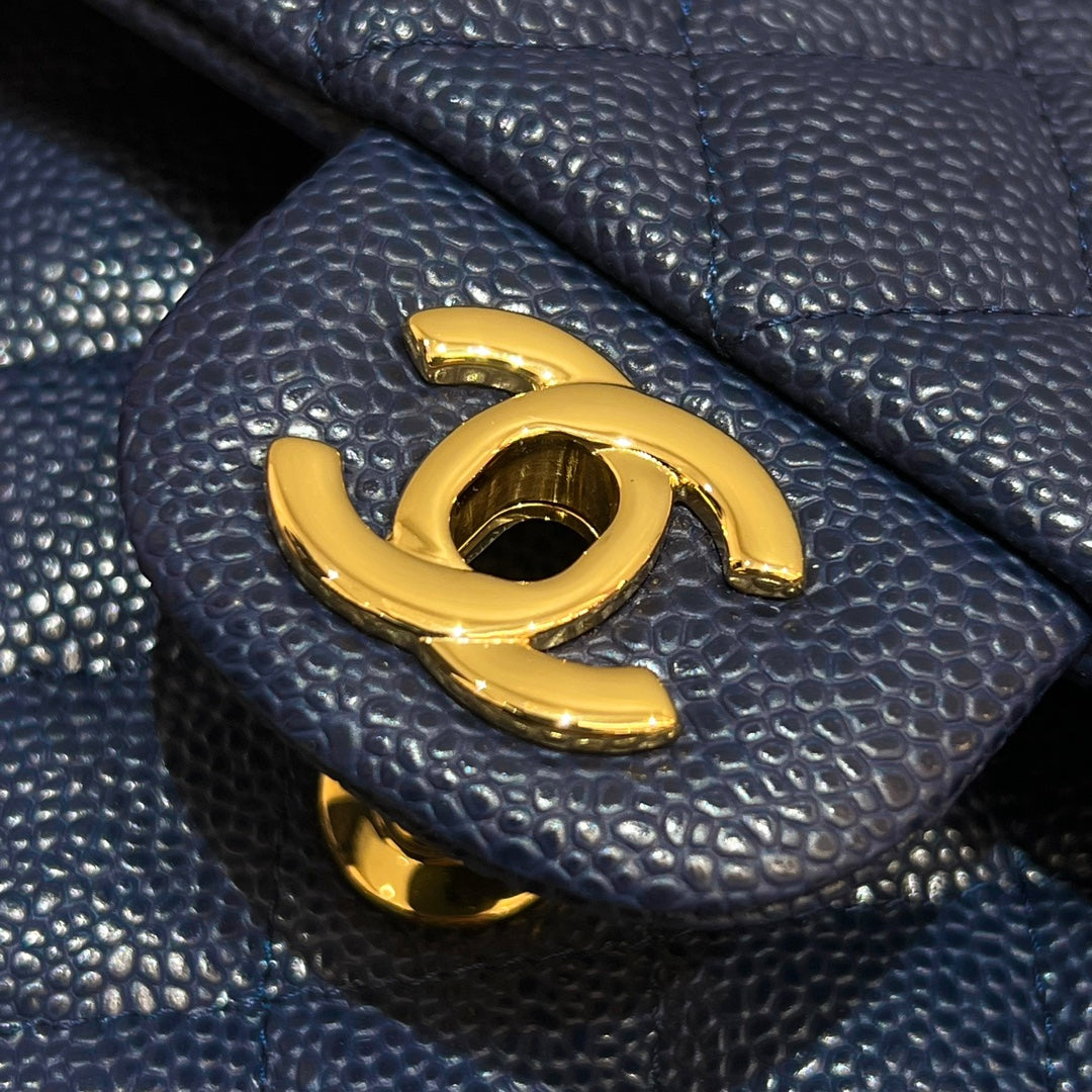 CH  CLASSIC 11.12 HANDBAG 25.5 Grained Calfskin Navy Blue