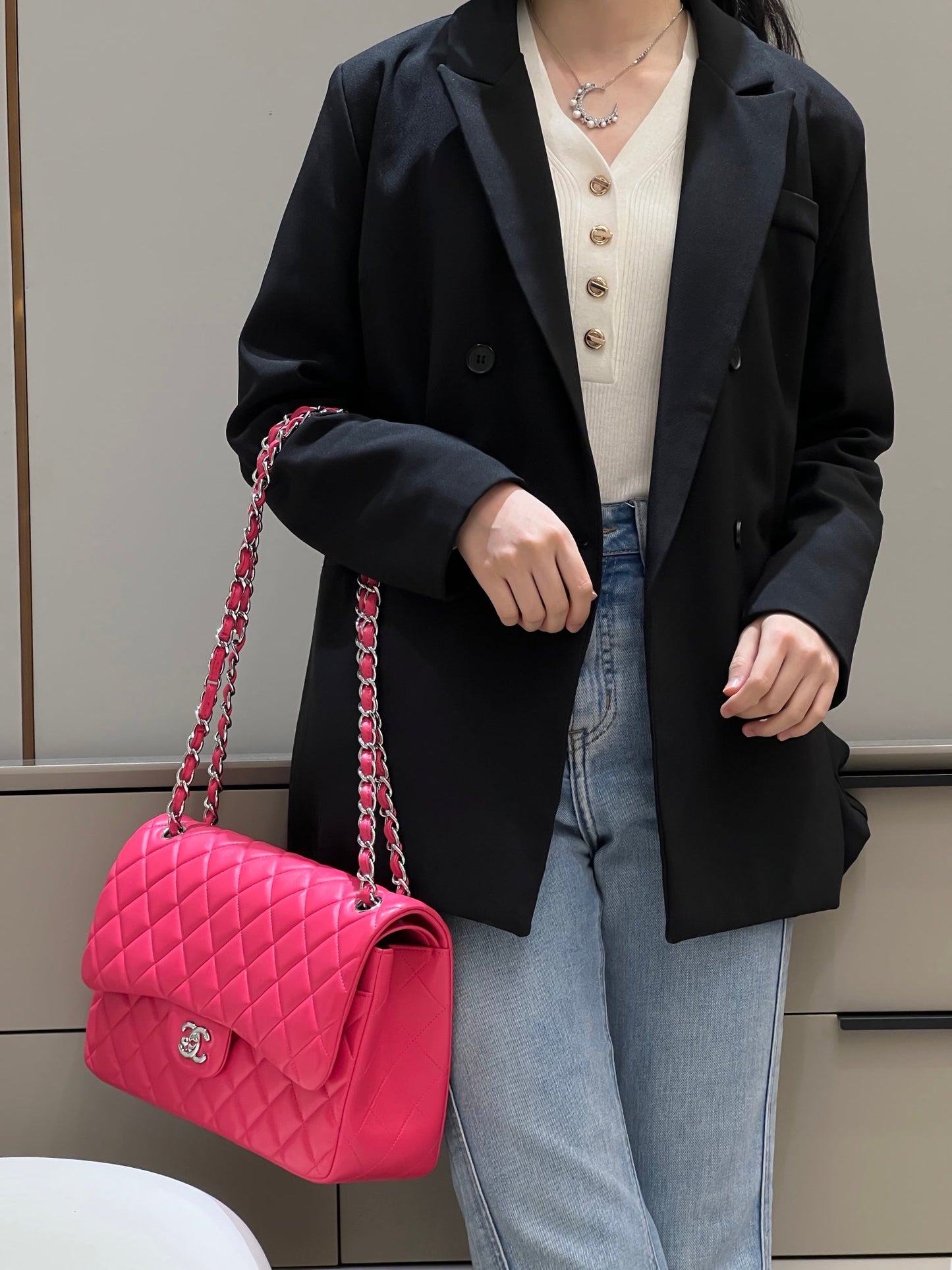 CH  LARGE CLASSIC HANDBAG 30 Lambskin Rose Red