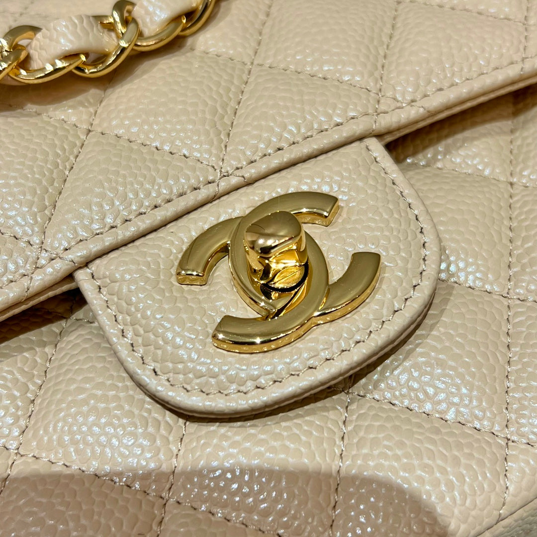 CH SMALL CLASSIC HANDBAG 23 Grained Calfskin Apricot