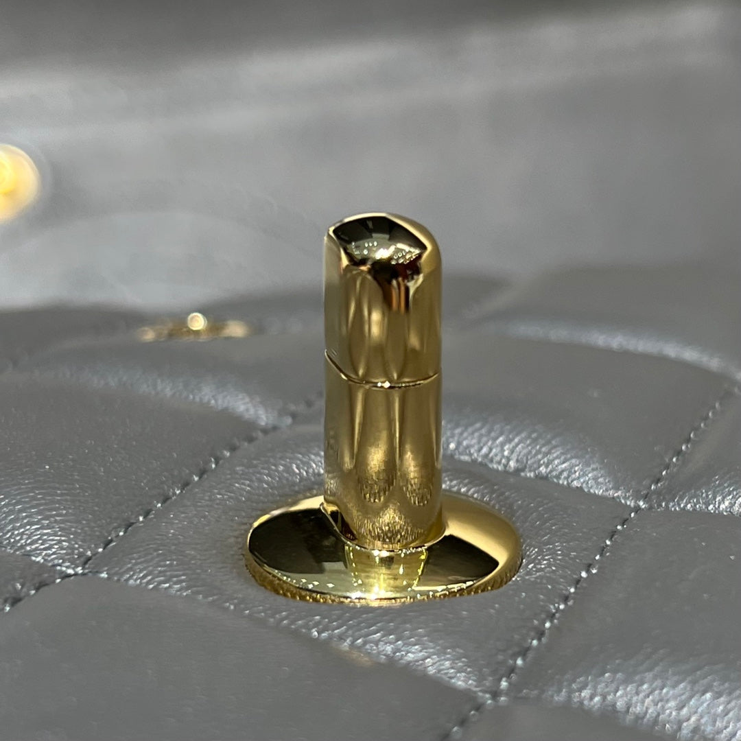 CH LARGE CLASSIC HANDBAG 30 Lambskin High-grade Gray