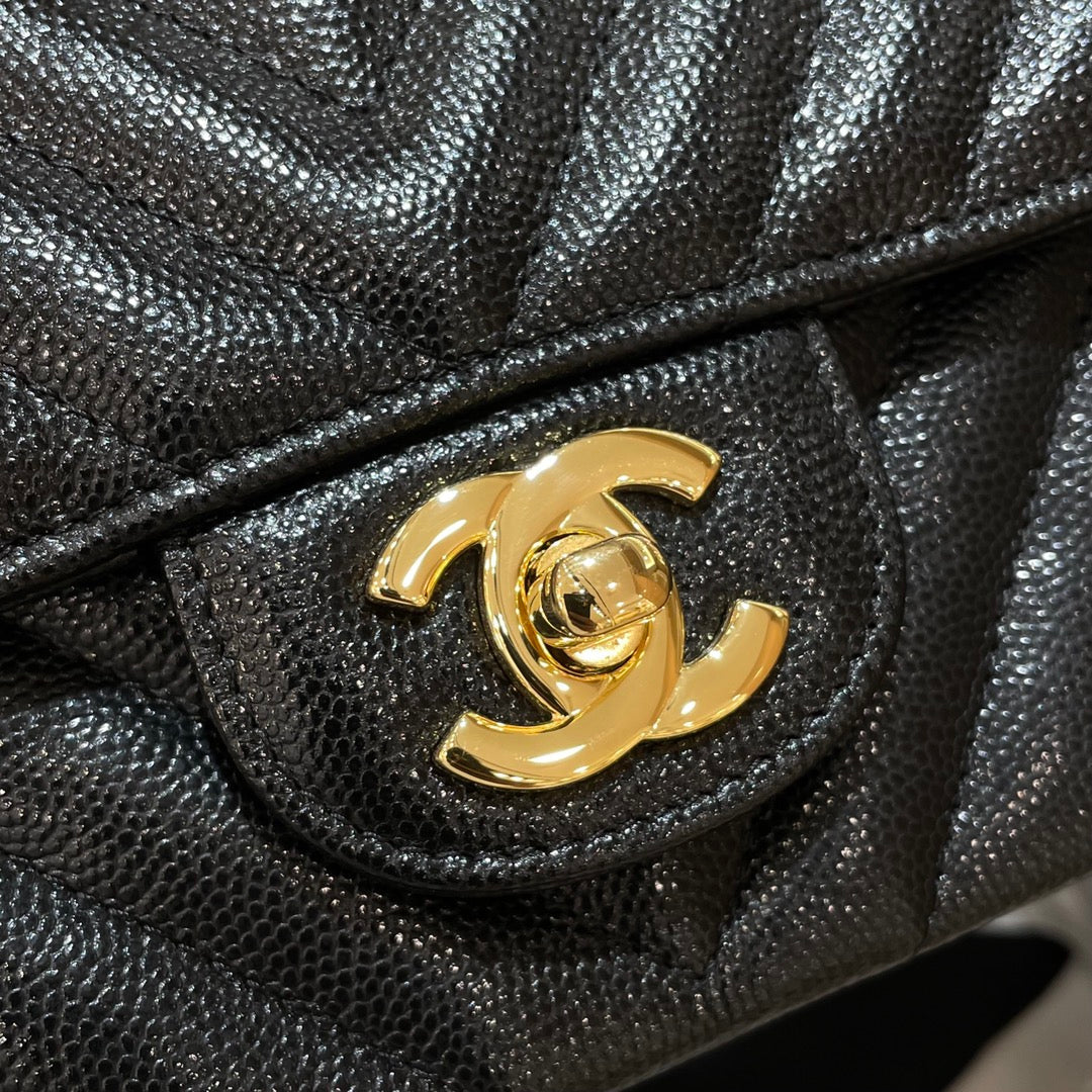 CH MINI CLASSIC HANDBAG 20 Small Grained Calfskin V Pattern Black