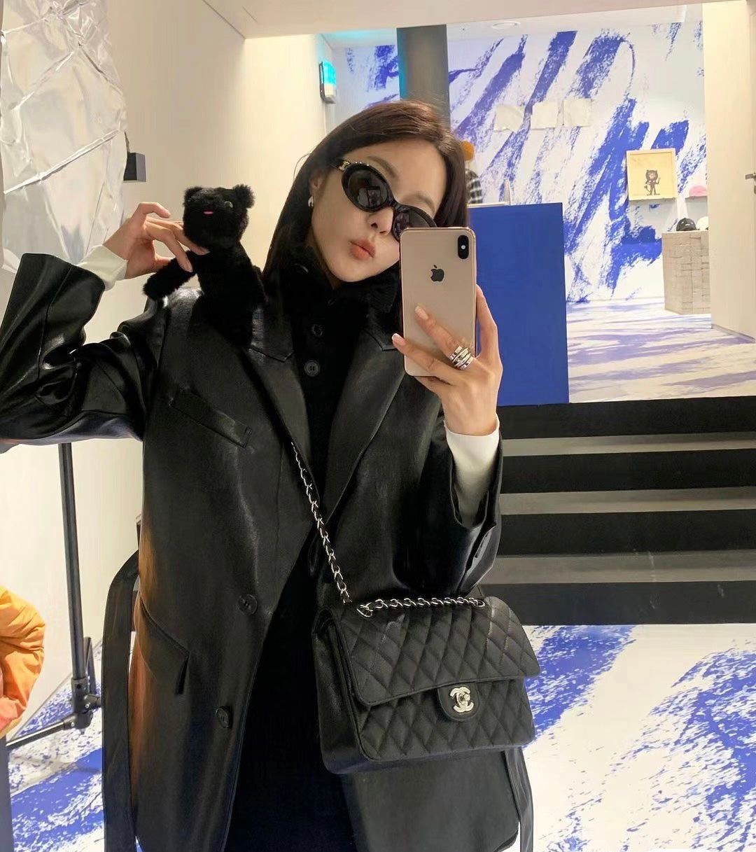 CH CLASSIC 11.12 HANDBAG 25.5 Grained Calfskin Black