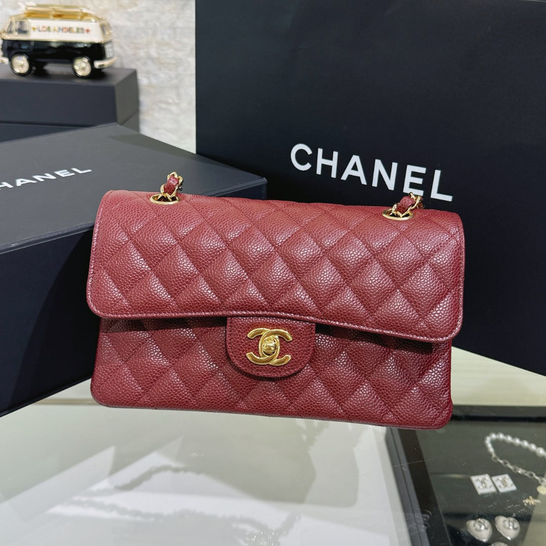 CH  SMALL CLASSIC HANDBAG 23 Grained Calfskin Red Wine Color