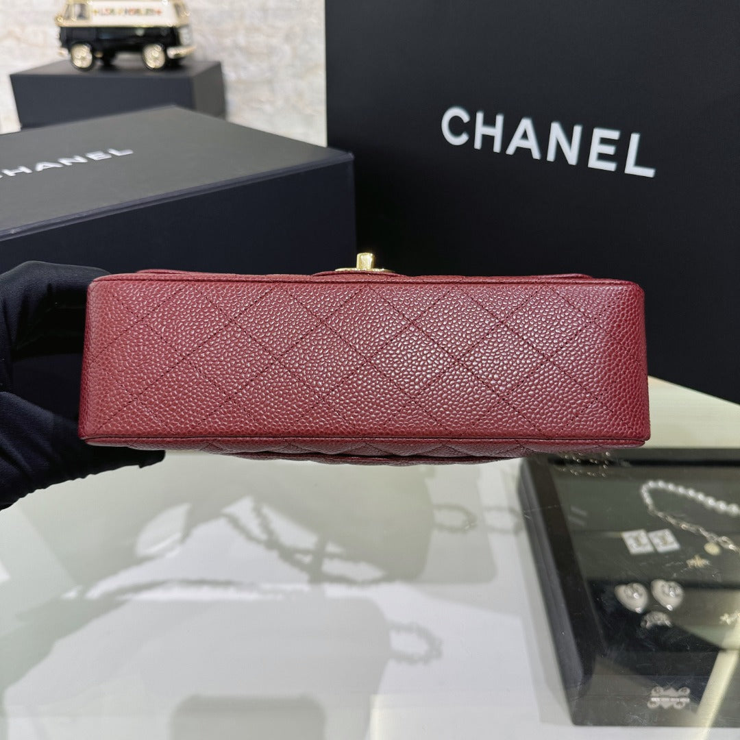 CH  SMALL CLASSIC HANDBAG 23 Grained Calfskin Red Wine Color