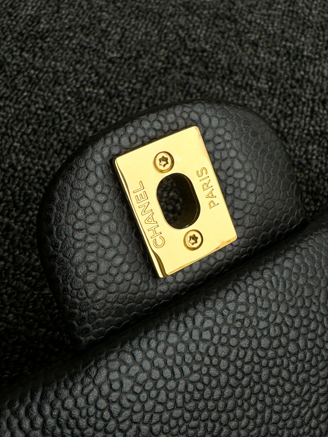 CH  MINI CLASSIC HANDBAG 20 Grained Calfskin Black