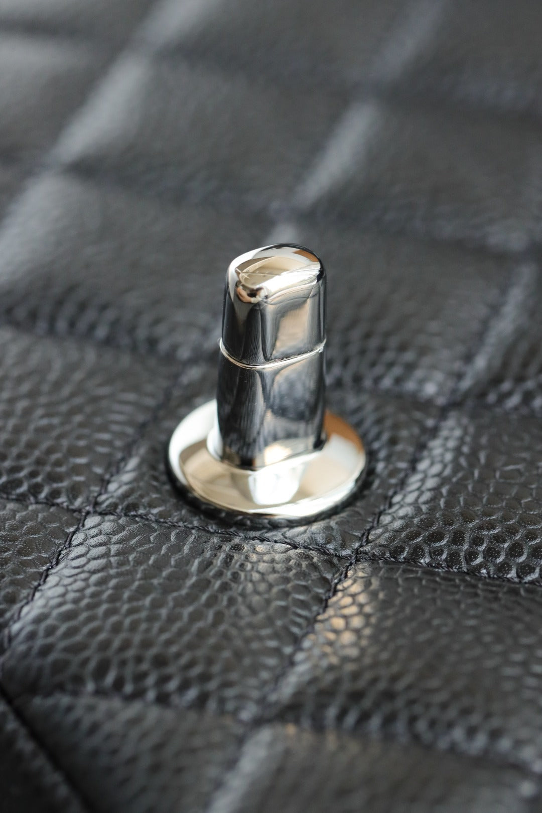 CH  MINI CLASSIC HANDBAG 20 Grained Calfskin Black