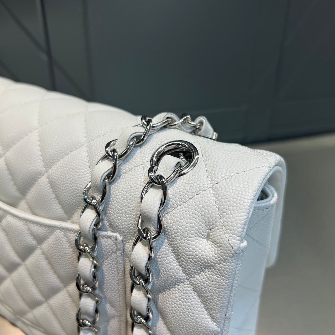 CH CLASSIC 11.12 HANDBAG 25.5 Small Grained Calfskin White