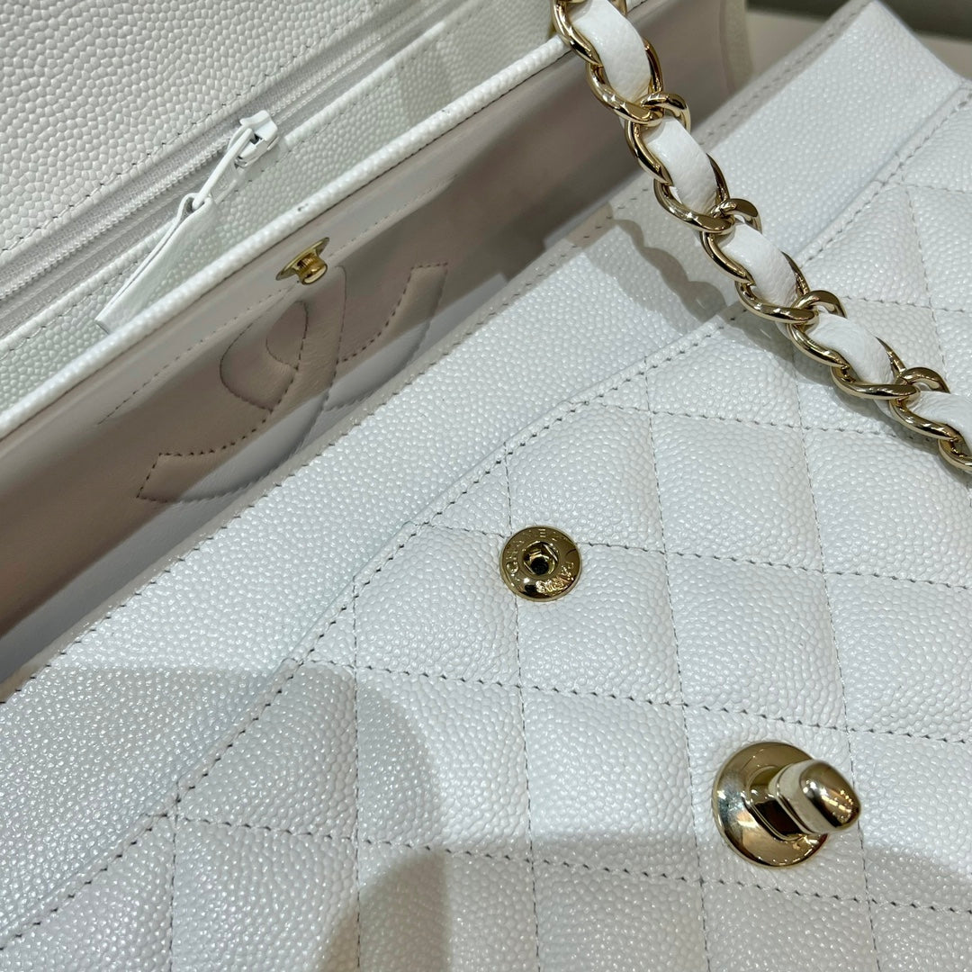 CH CLASSIC 11.12 HANDBAG 25.5 Small Grained Calfskin White