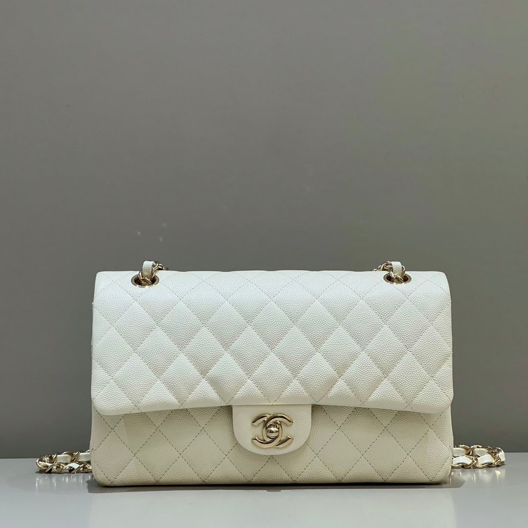 CH CLASSIC 11.12 HANDBAG 25.5 Small Grained Calfskin Milkshake White