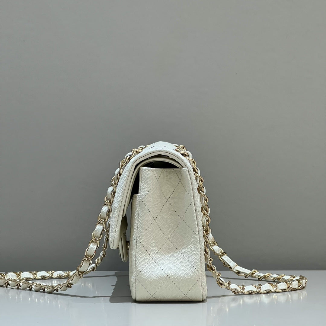 CH CLASSIC 11.12 HANDBAG 25.5 Small Grained Calfskin Milkshake White