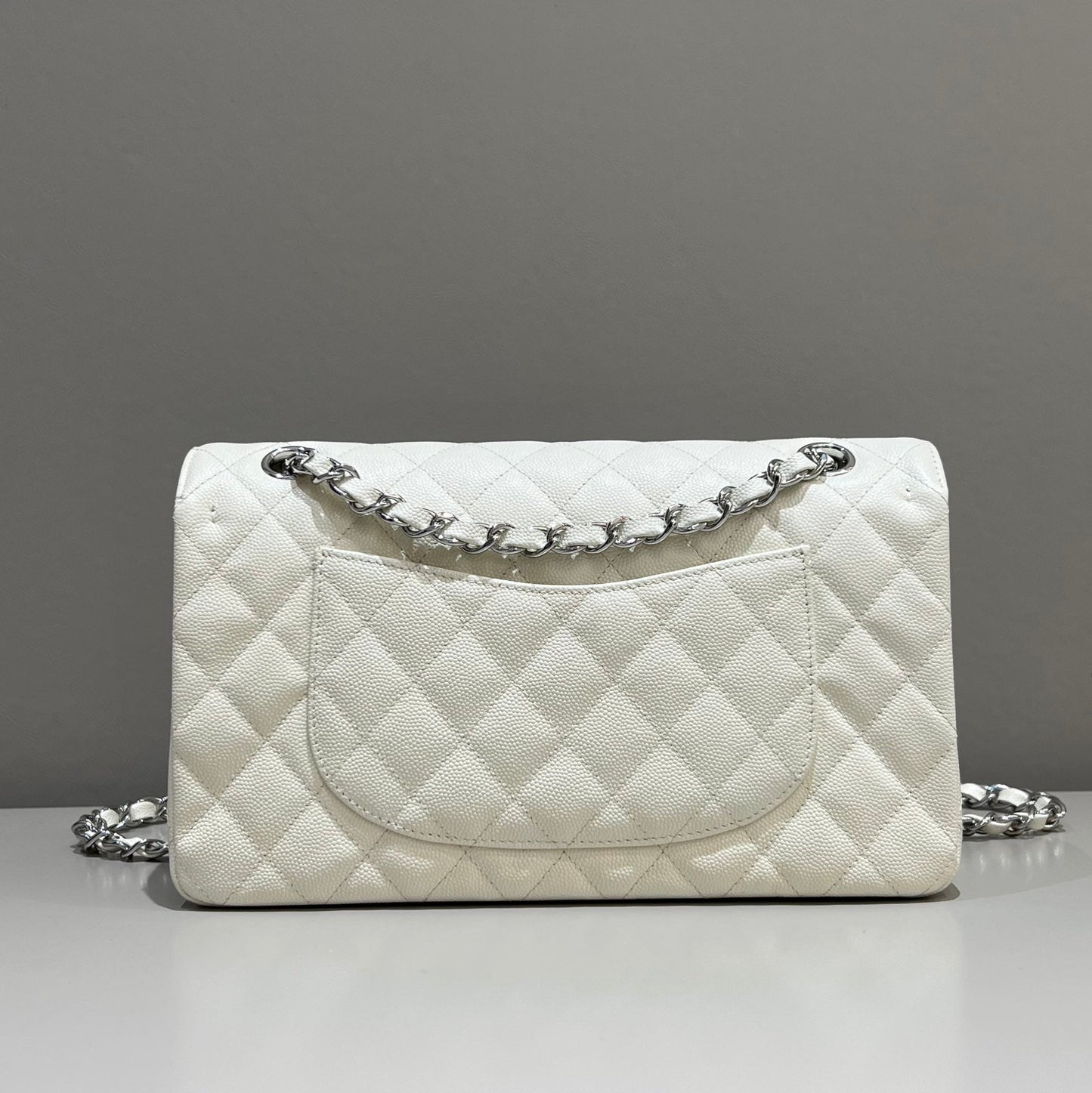 CH CLASSIC 11.12 HANDBAG 25.5 Small Grained Calfskin Milkshake White