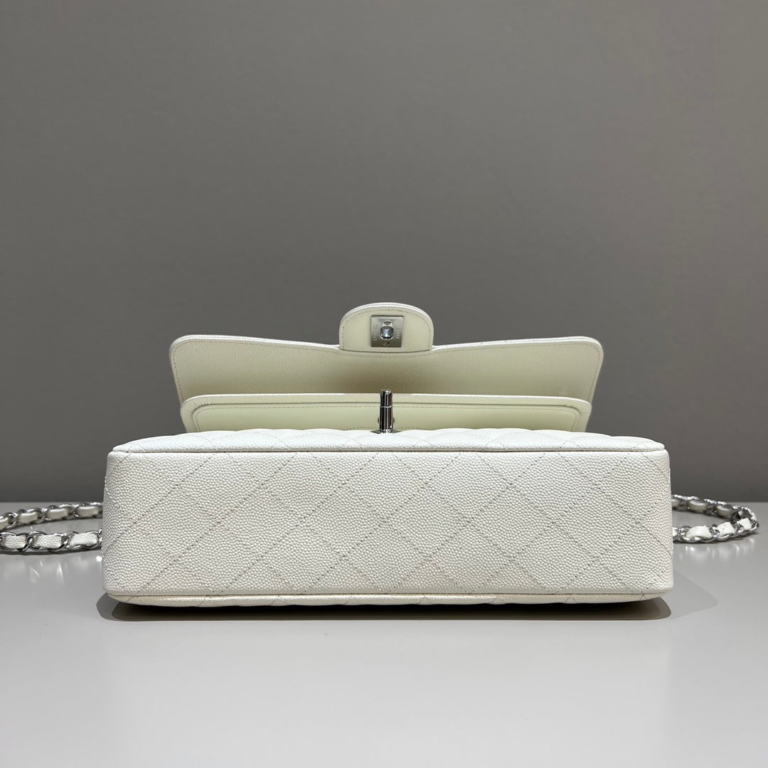 CH CLASSIC 11.12 HANDBAG 25.5 Small Grained Calfskin Milkshake White