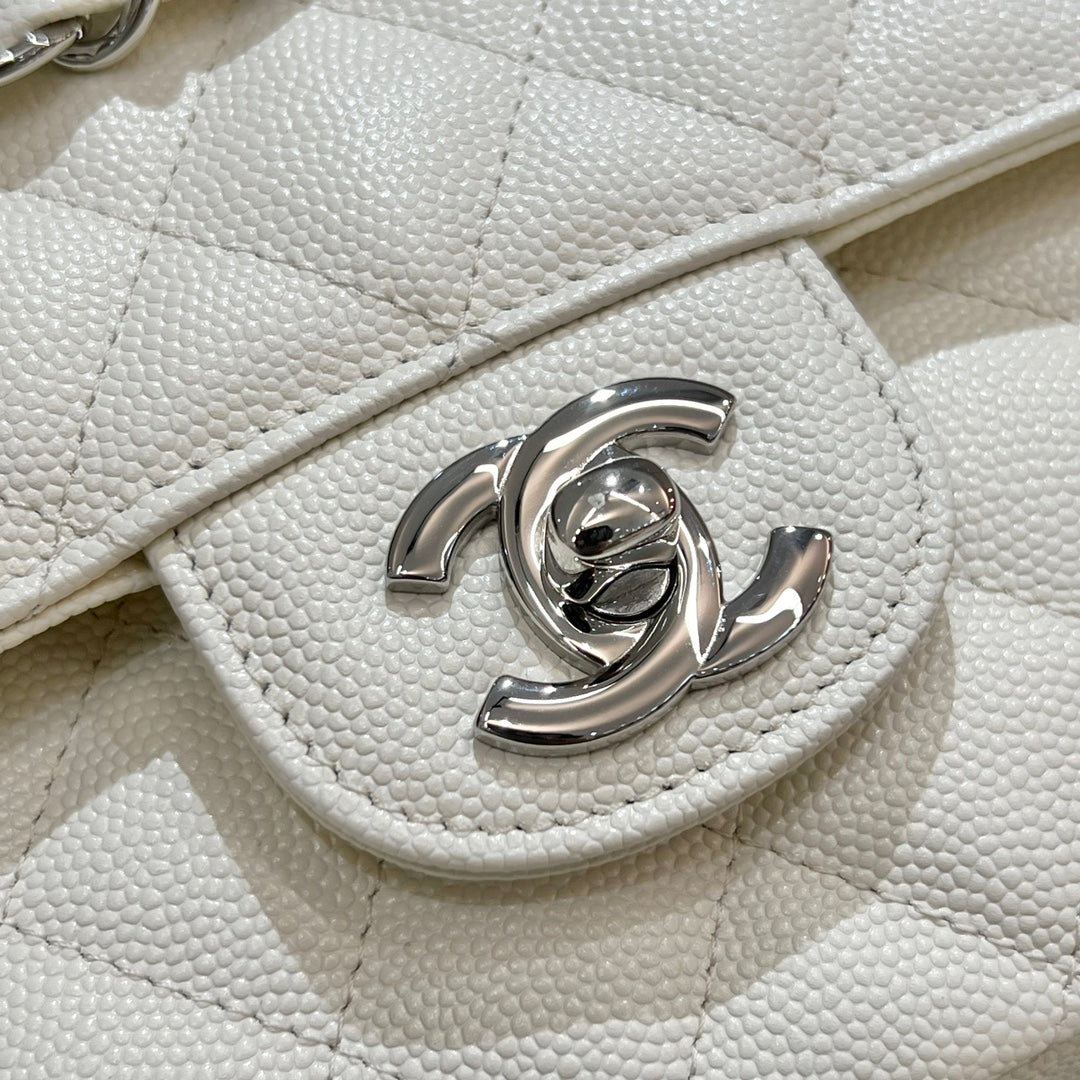 CH CLASSIC 11.12 HANDBAG 25.5 Small Grained Calfskin Milkshake White