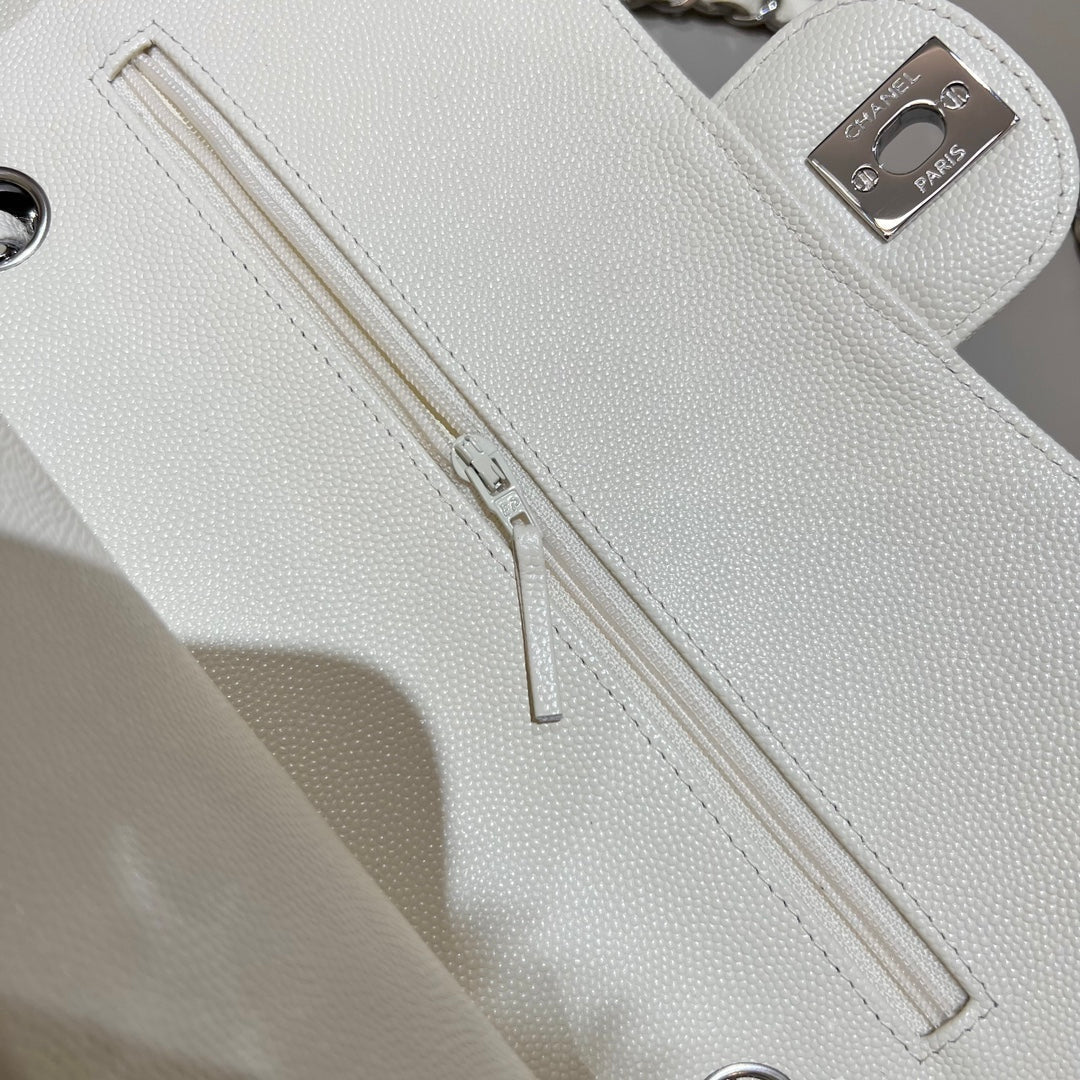 CH CLASSIC 11.12 HANDBAG 25.5 Small Grained Calfskin Milkshake White