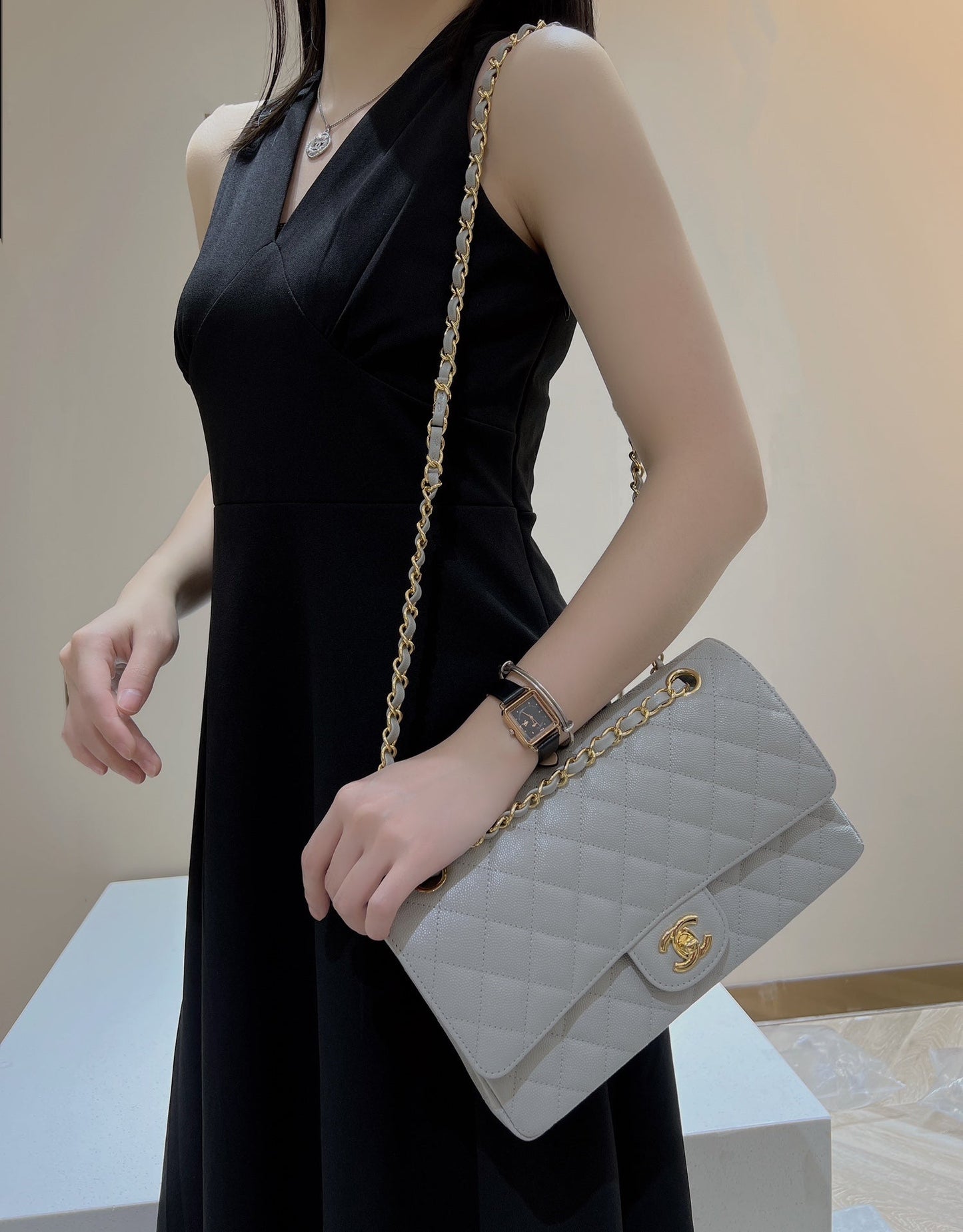 CH CLASSIC 11.12 HANDBAG 25.5 Small Grained Calfskin Elephant Gray