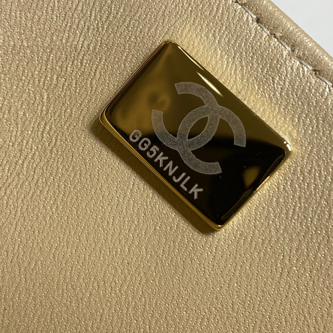 CH CLASSIC 11.12 HANDBAG 25.5 Small Grained Calfskin  Champagne Gold