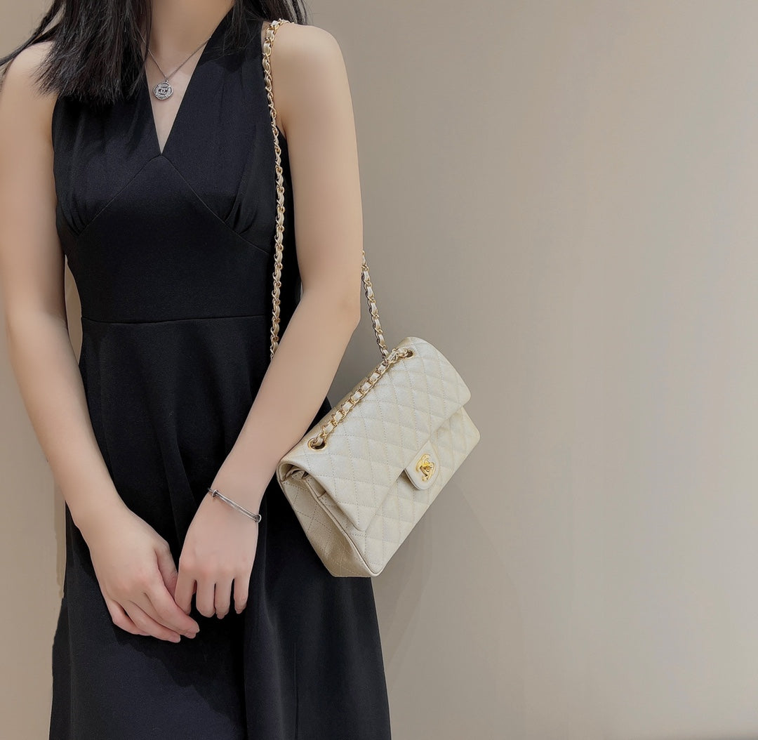 CH CLASSIC 11.12 HANDBAG 25.5 Small Grained Calfskin  Champagne Gold