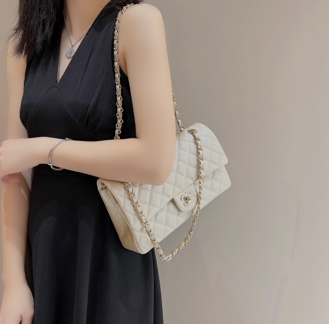 CH CLASSIC 11.12 HANDBAG 25.5 Small Grained Calfskin  Champagne Gold