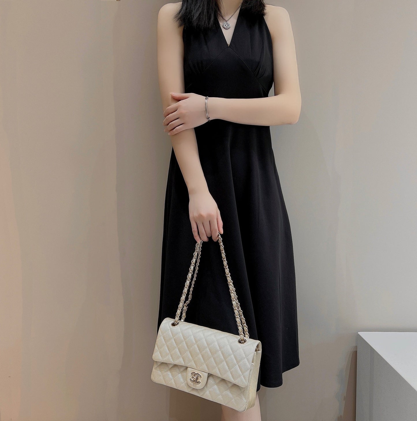 CH CLASSIC 11.12 HANDBAG 25.5 Small Grained Calfskin  Champagne Gold