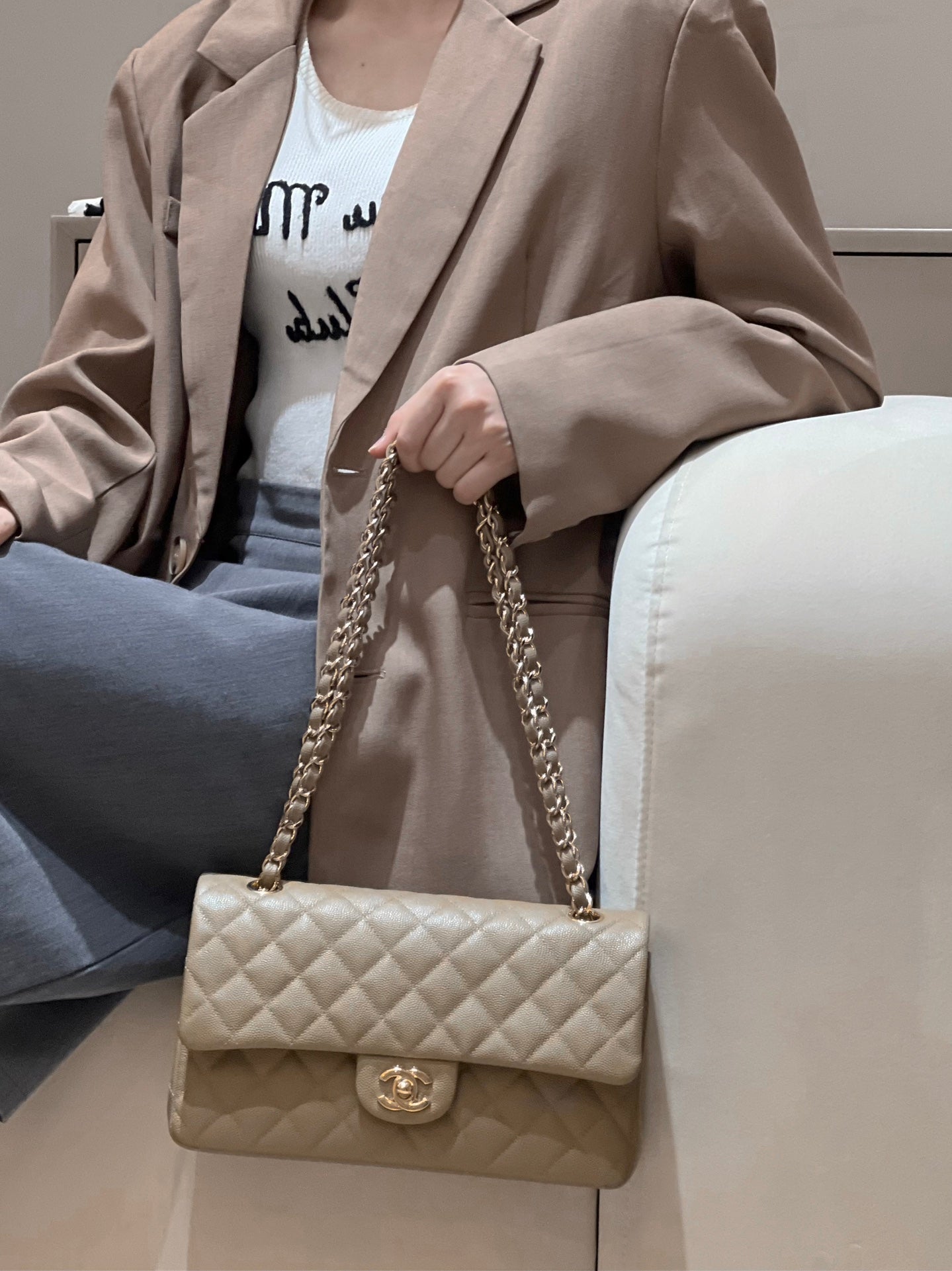 CH CLASSIC 11.12 HANDBAG 25.5 Small Grained Calfskin  Chai (Teas)