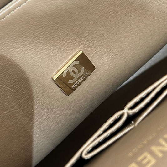 CH CLASSIC 11.12 HANDBAG 25.5 Small Grained Calfskin  Chai (Teas)