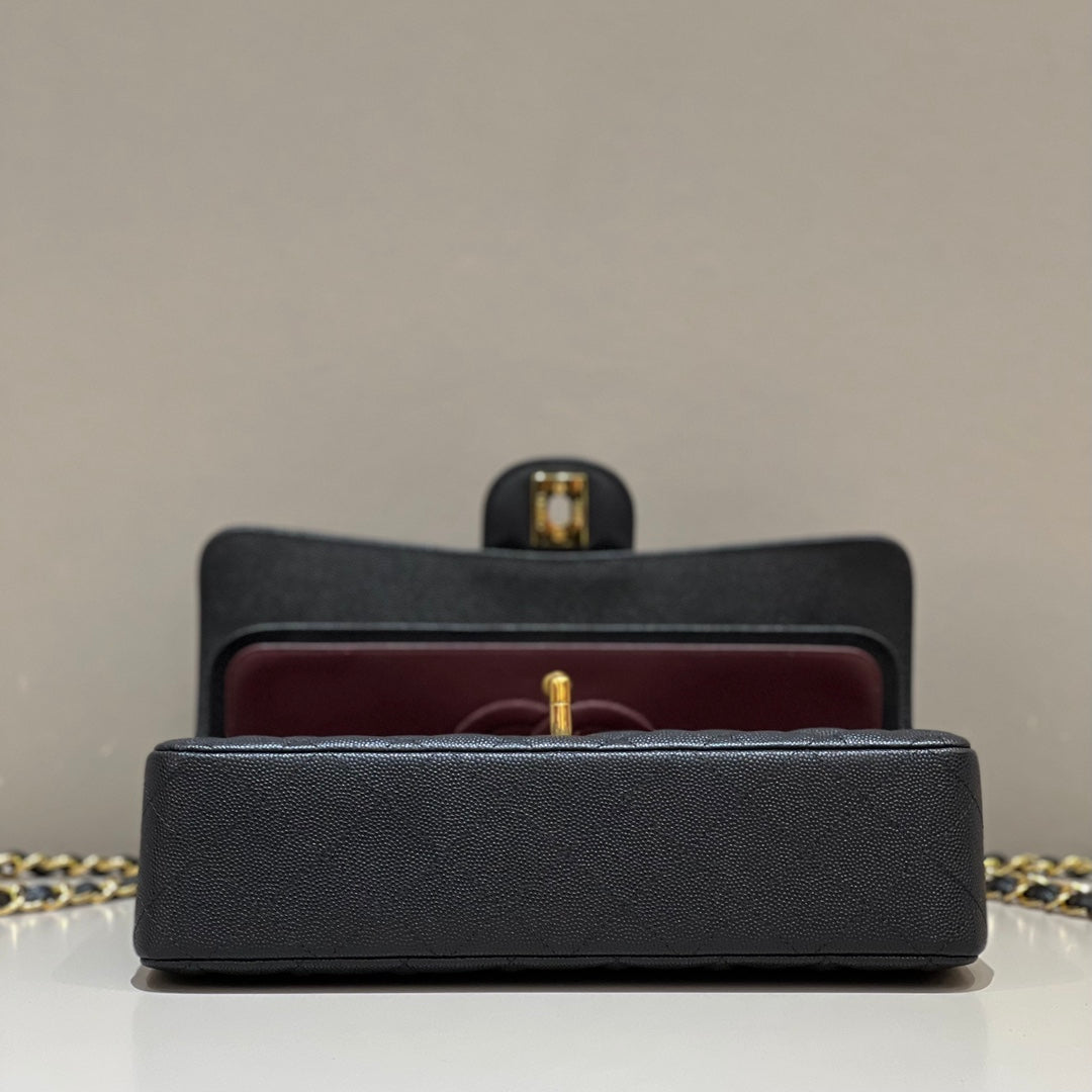 CH CLASSIC 11.12 HANDBAG 25.5 Small Grained Calfskin Black