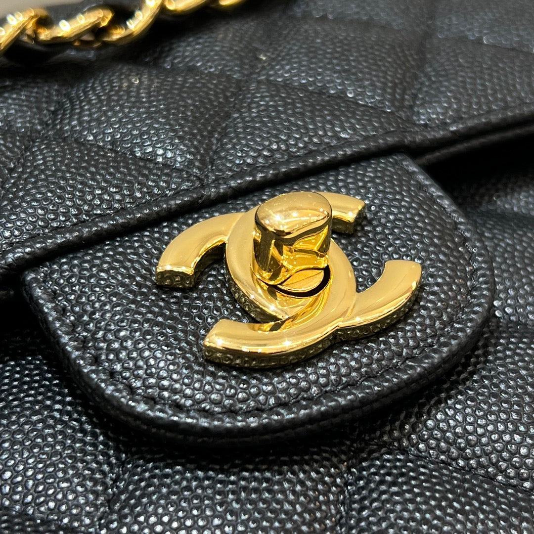 CH CLASSIC 11.12 HANDBAG 25.5 Small Grained Calfskin Black