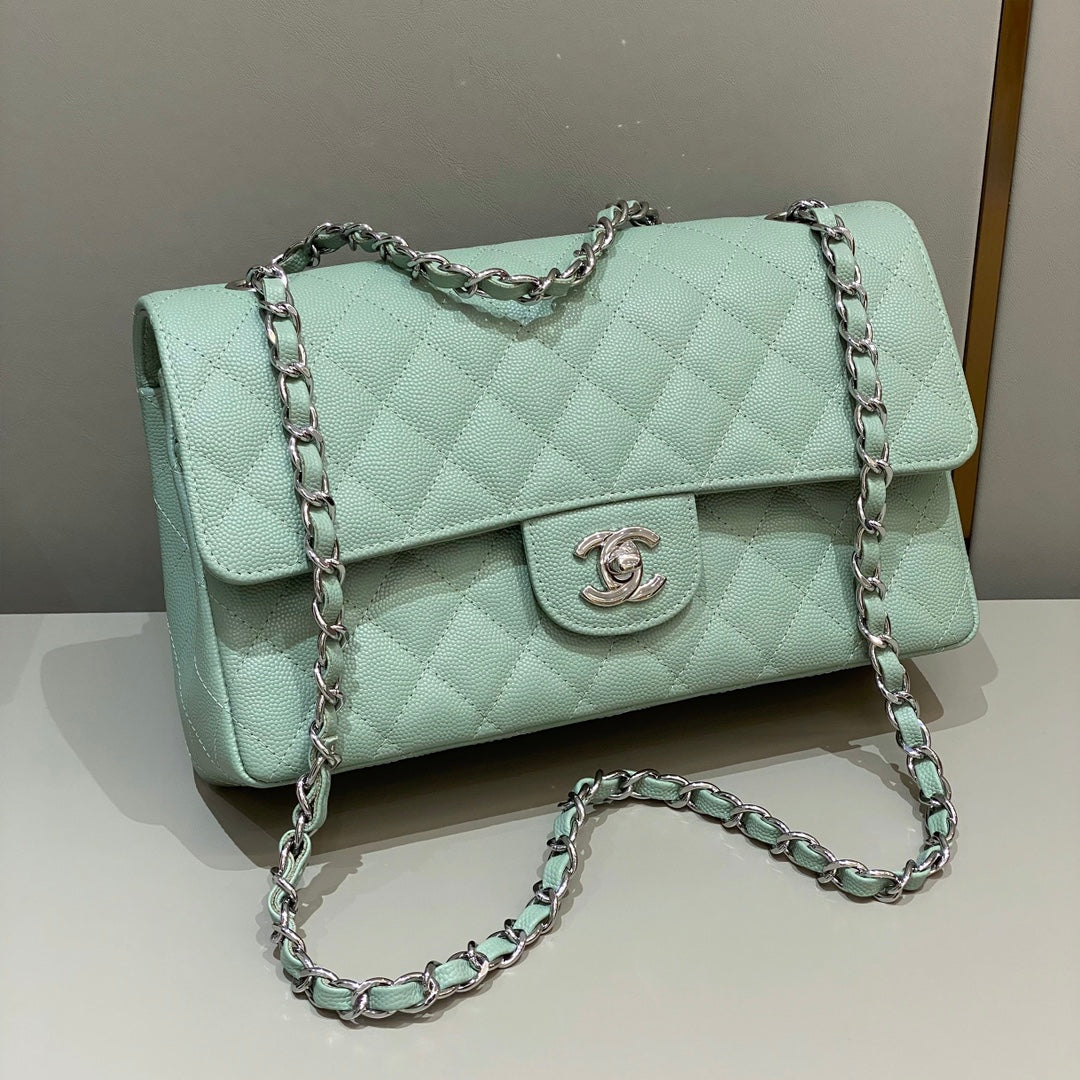 CH CLASSIC 11.12 HANDBAG 25.5 Small Grained Calfskin Matcha Green