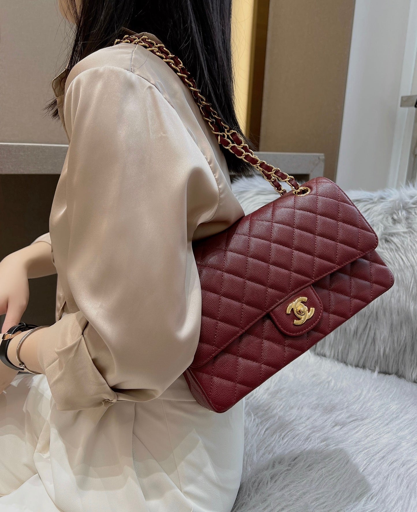 CH CLASSIC 11.12 HANDBAG 25.5 Small Grained Calfskin  Red Wine Color