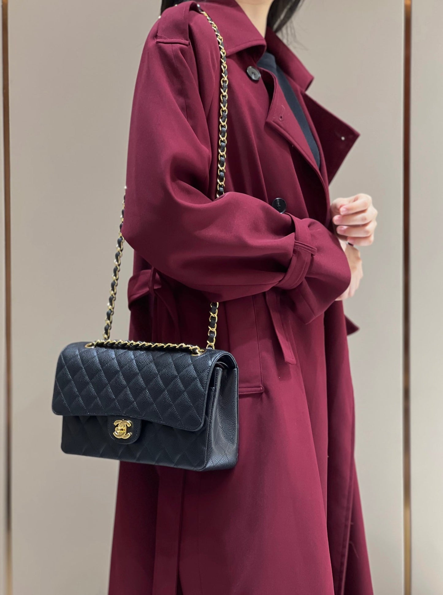 CH CLASSIC 11.12 HANDBAG 25.5 Grained Calfskin Black