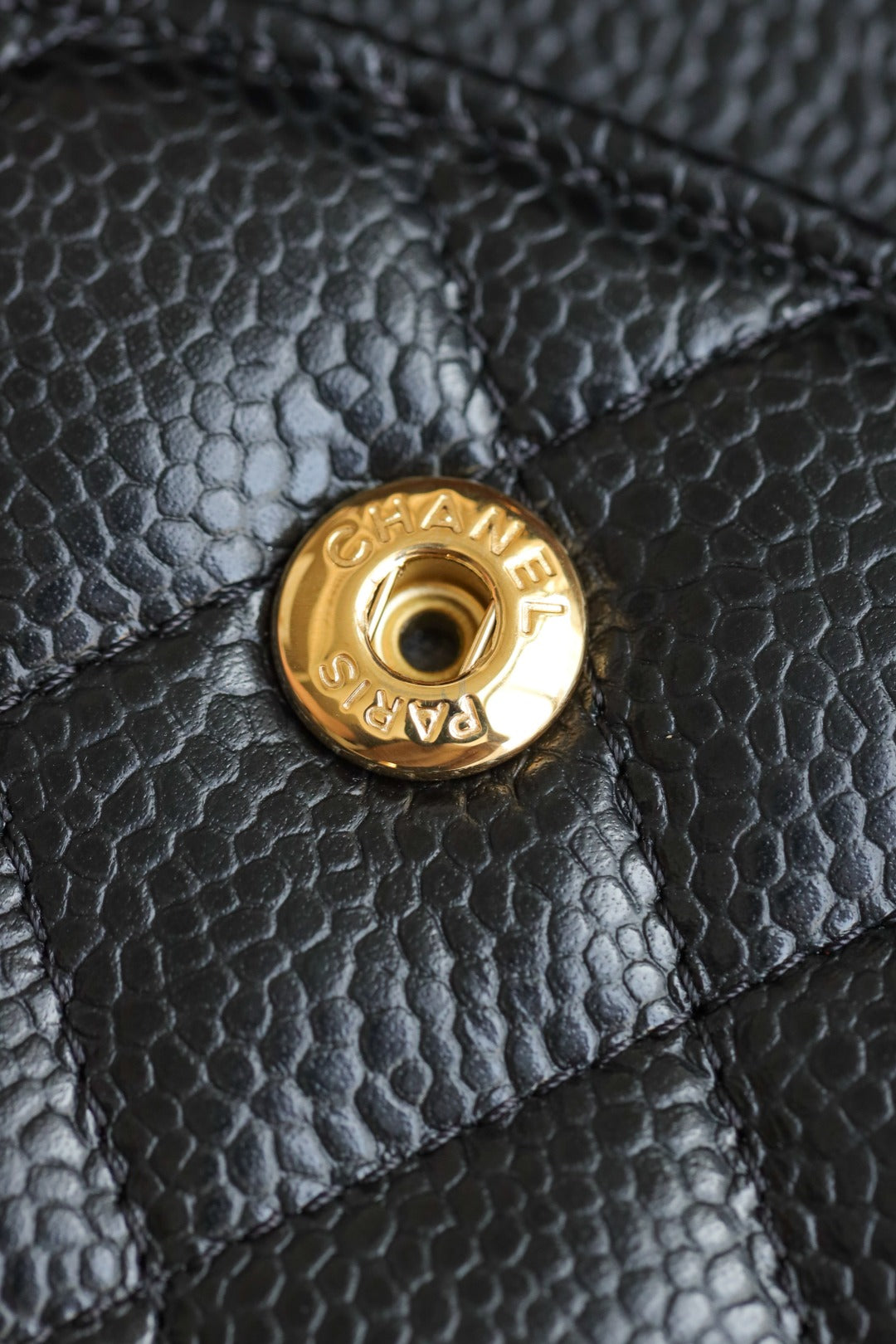 CH CLASSIC 11.12 HANDBAG 25.5 Grained Calfskin Black