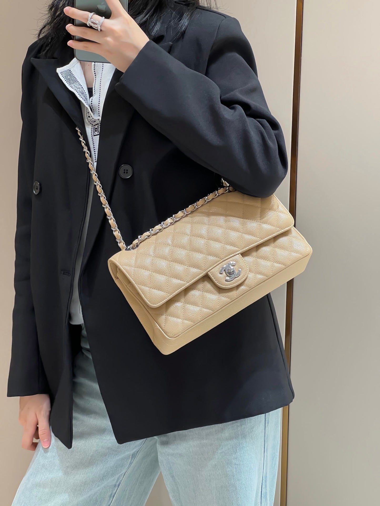 CH  CLASSIC 11.12 HANDBAG 25.5 Grained Calfskin Apricot