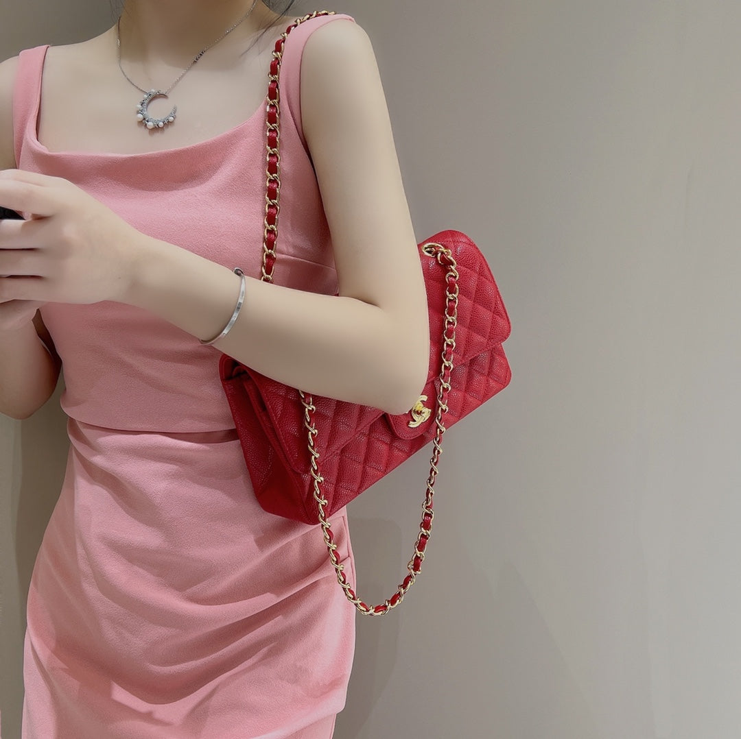 CH CLASSIC 11.12 HANDBAG 25.5 Grained Calfskin Red