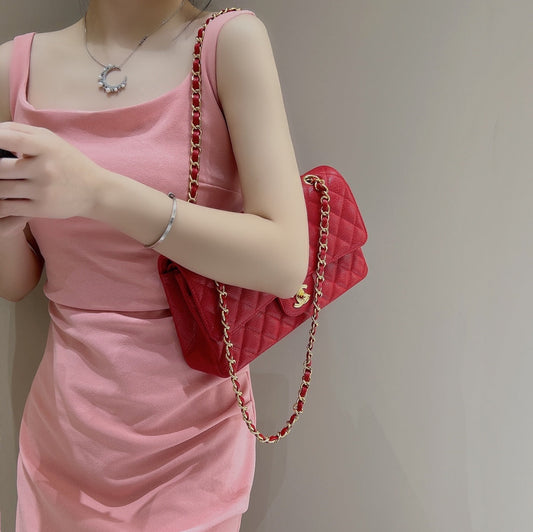 CH CLASSIC 11.12 HANDBAG 25.5 Grained Calfskin Red