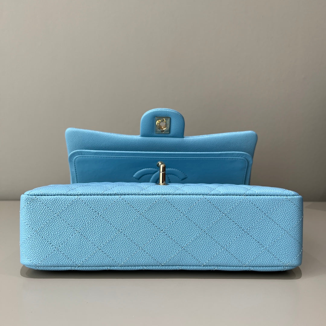 CH CLASSIC 11.12 HANDBAG 25.5 Grained Calfskin Blue