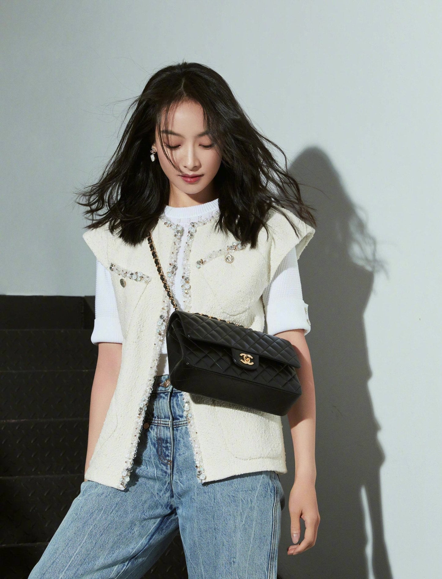 CH  CLASSIC 11.12 HANDBAG 25.5 Lambskin Black