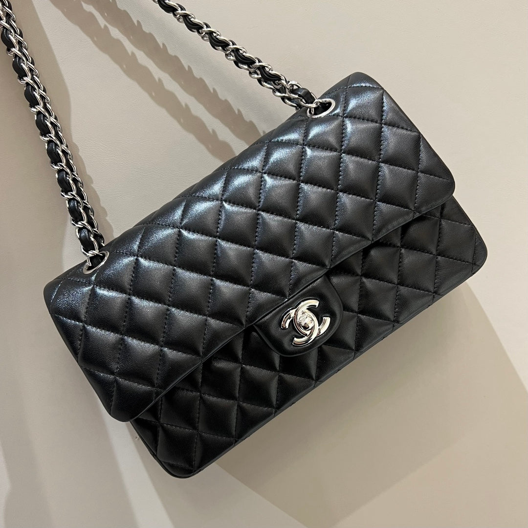 CH  CLASSIC 11.12 HANDBAG 25.5 Lambskin Black