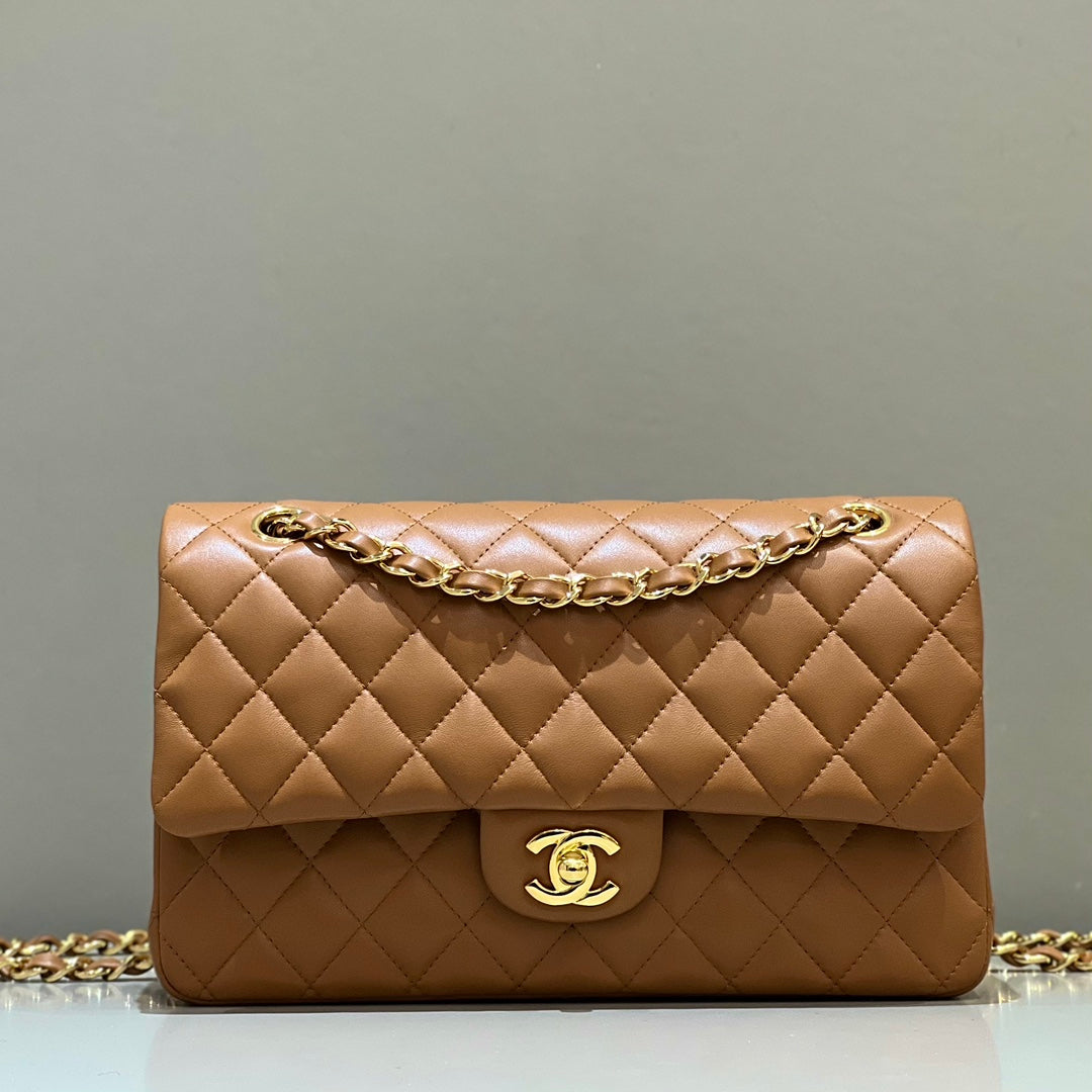 CH CLASSIC 11.12 HANDBAG 25.5 Lambskin Gold Brown