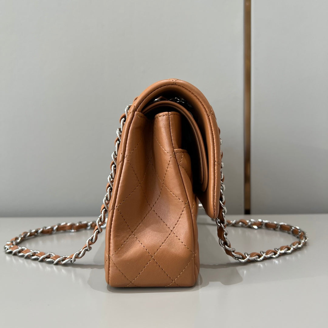 CH CLASSIC 11.12 HANDBAG 25.5 Lambskin Gold Brown