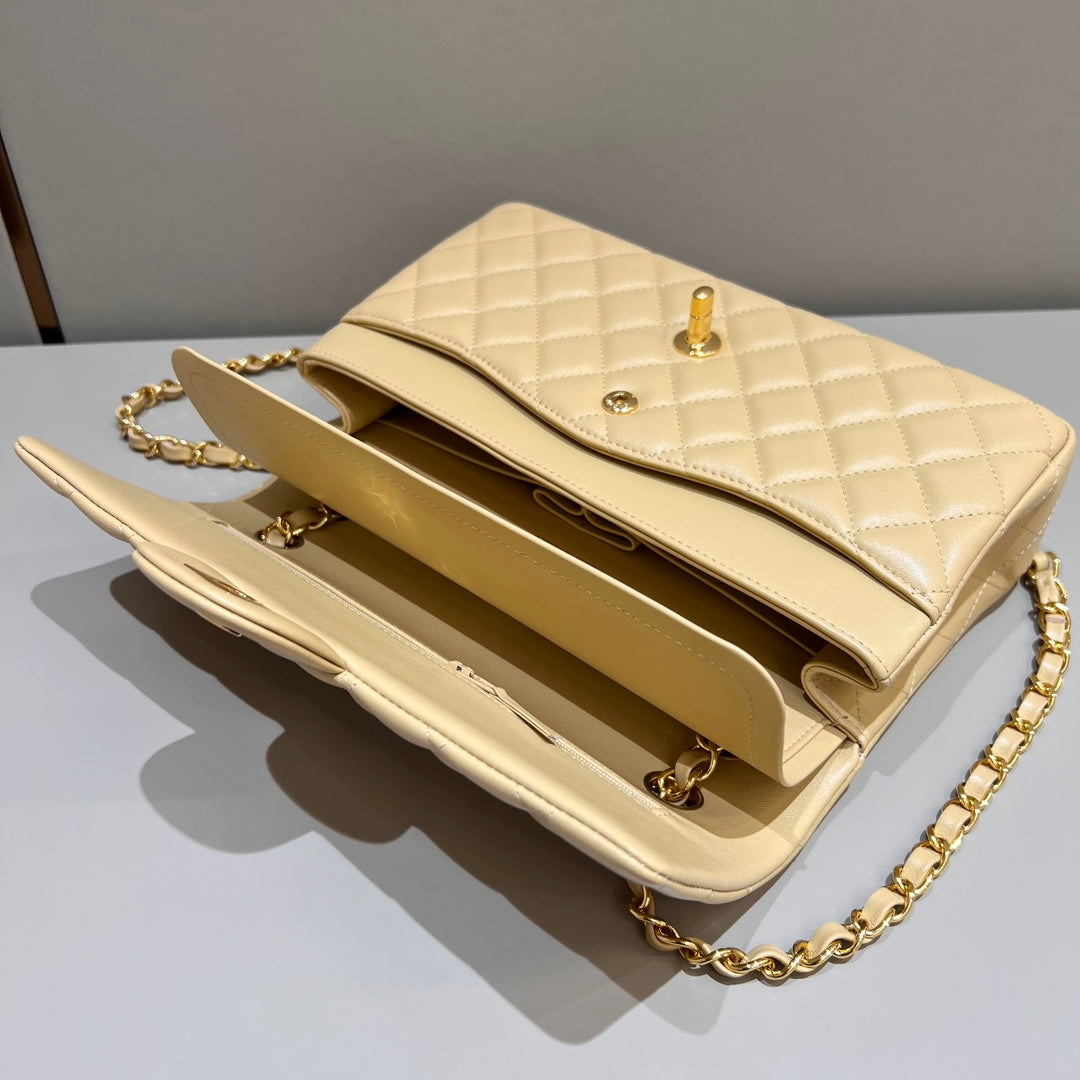 CH CLASSIC 11.12 HANDBAG 25.5 Lambskin Apricot